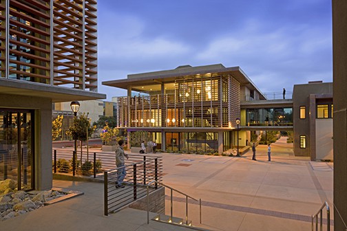 Dialynas and Sontag Residence Halls, Pomona College